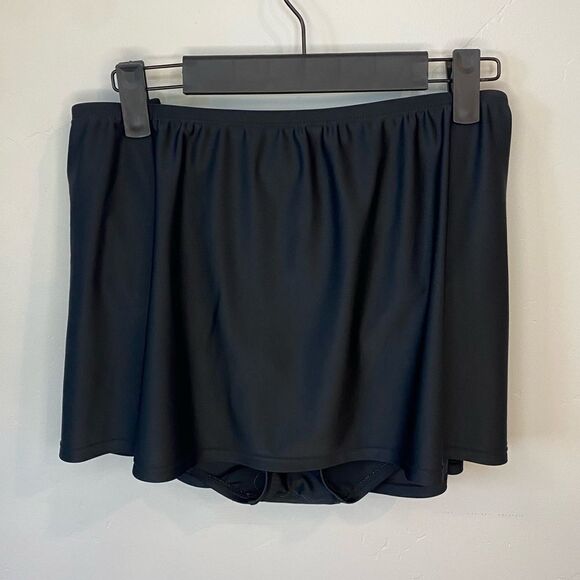 Catalina Black Swim Suit Skirt Bottom - Picture 1 of 6